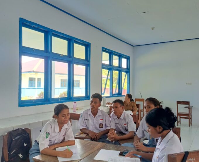 Cahaya Baru DI Bangku Belakang